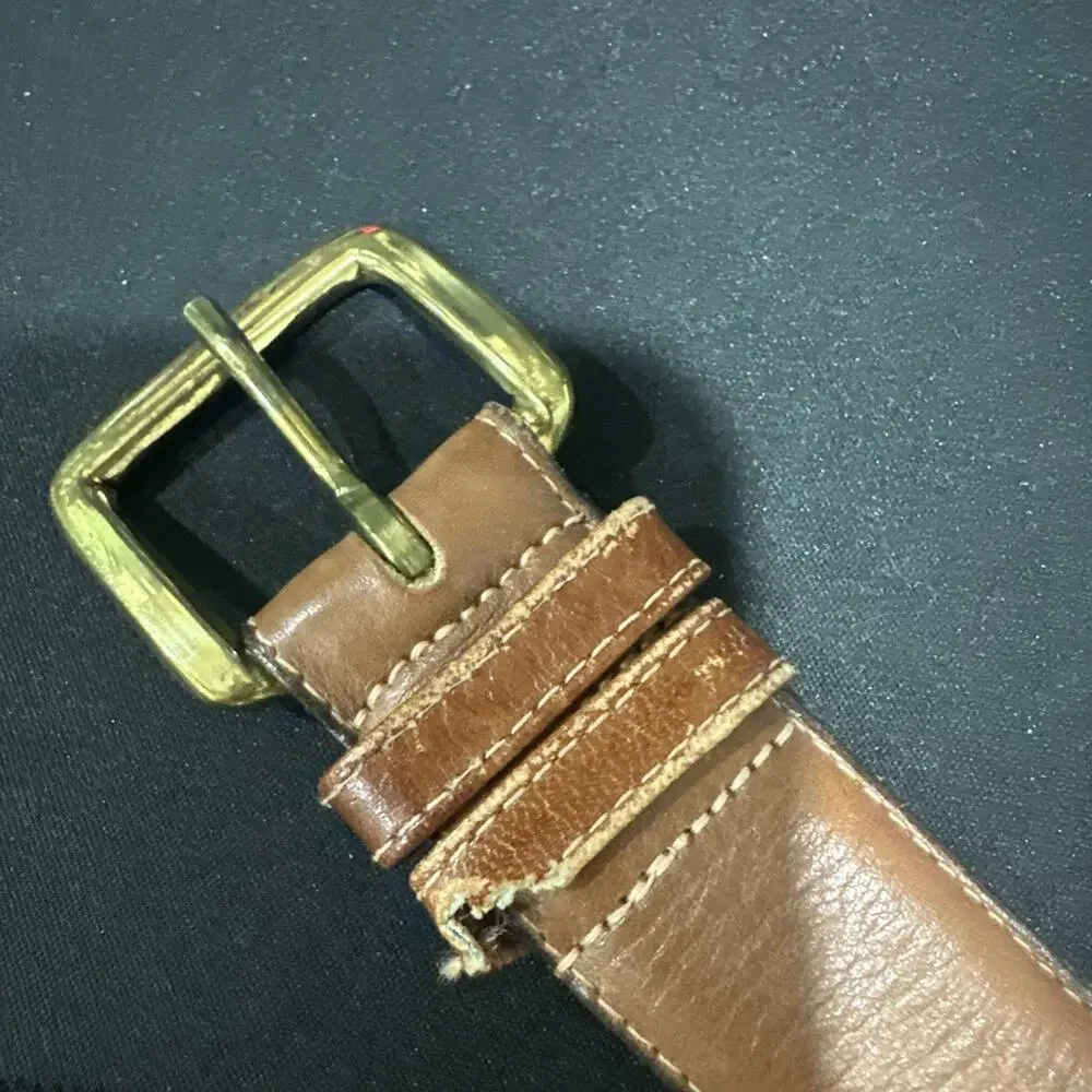 Waterbury CT Brown Leather Belt Brass Buckle Men's 32 Made in USA *Read